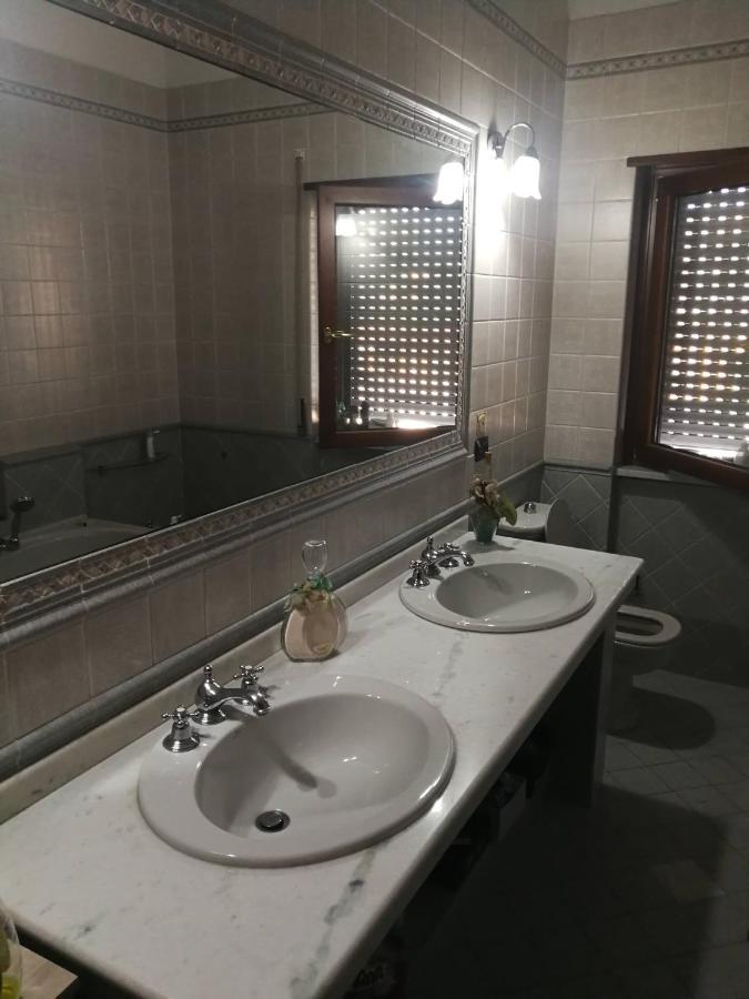 La Casa Di Piero Appartement Cosenza Buitenkant foto